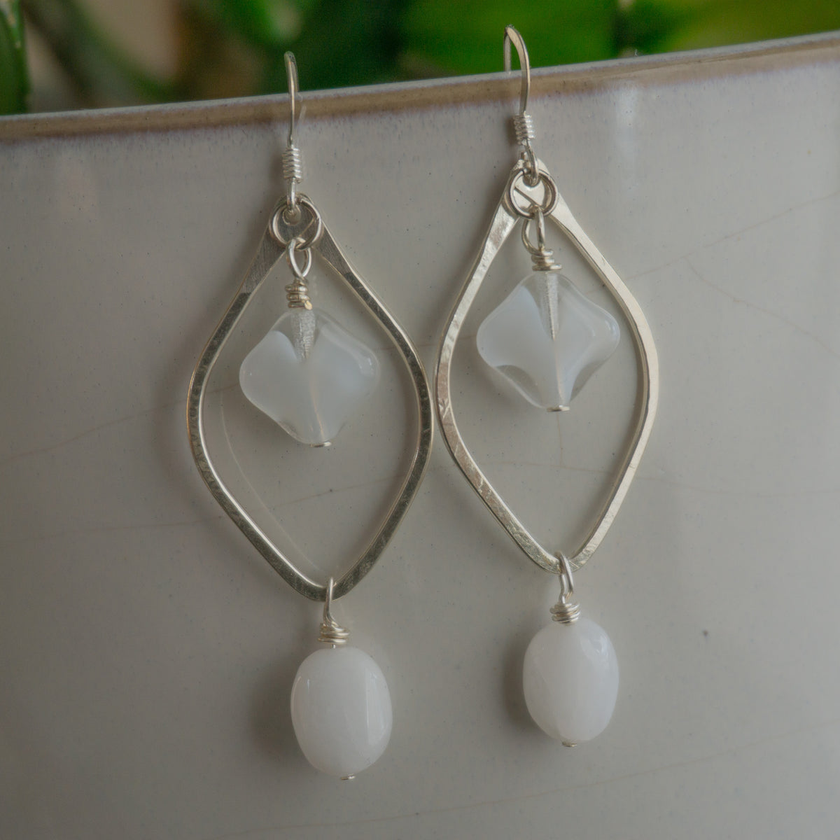 Poplar Drop Earrings - White